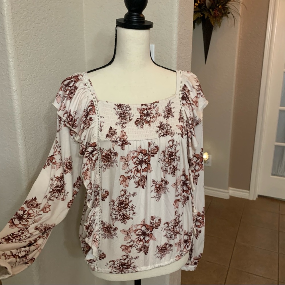 Coco+Jaimeson maroon top blouse Size MED